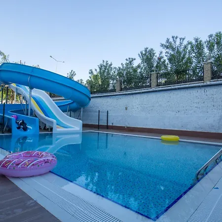 Hotel Aquamarin Resort&spa Side