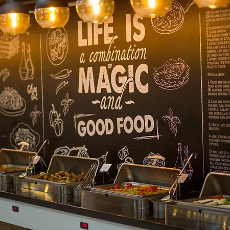 فندق Aquamarin & 4*