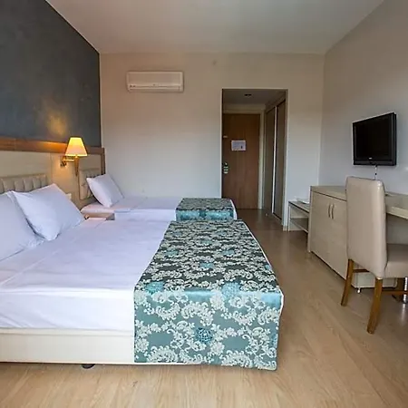 Aquamarin & Hotel 4*