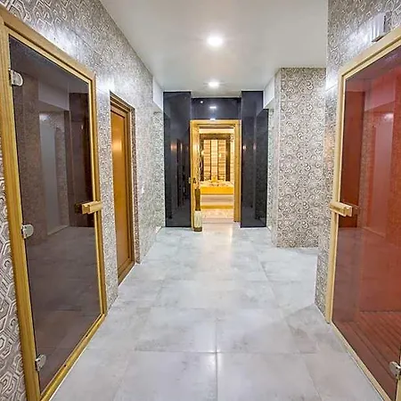 Aquamarin & Hotel 4*