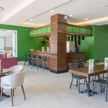 Aquamarin & 4* Sidé