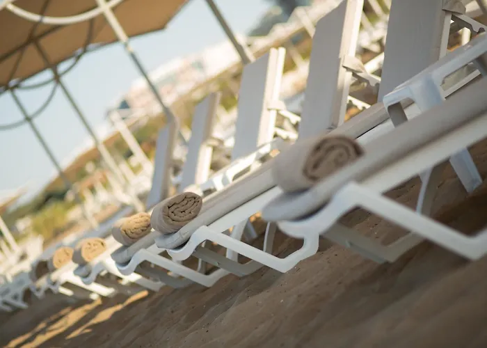 Aquamarin & Hotel Side