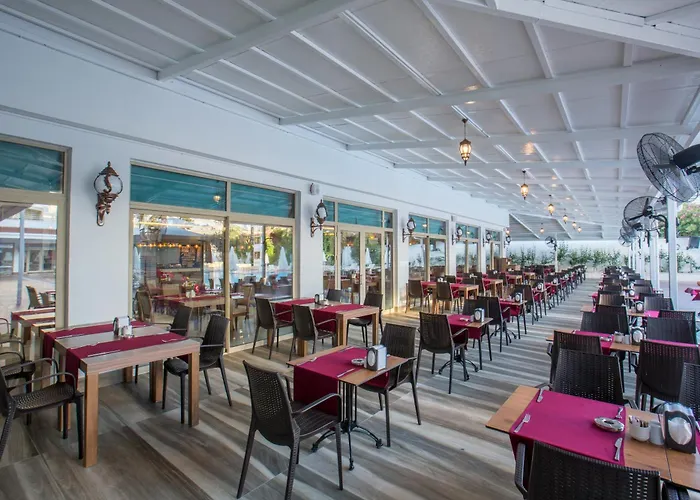 Hotel Aquamarin Resort&spa Side